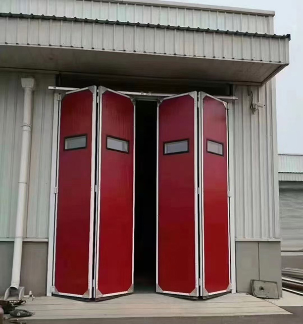 西和工业折叠门在大型装配车间出入口的应用实例